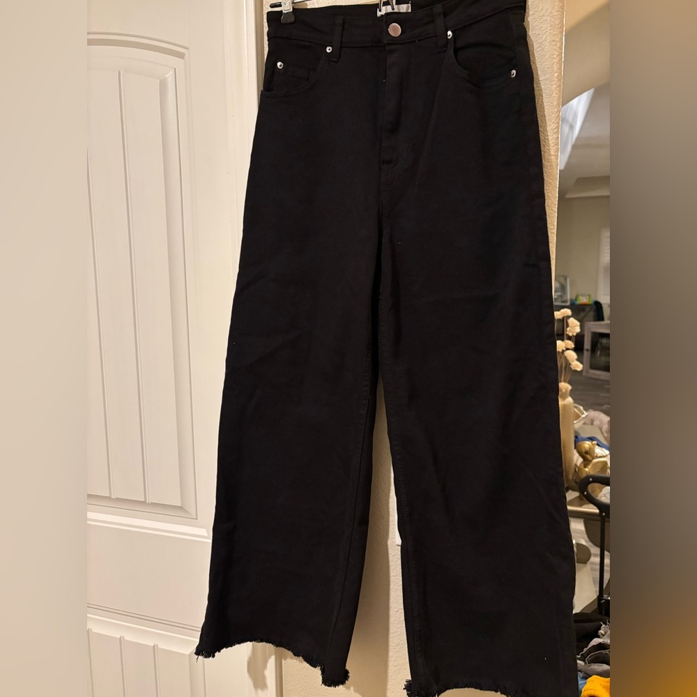 H&M black high watered baggy jeans size : 8